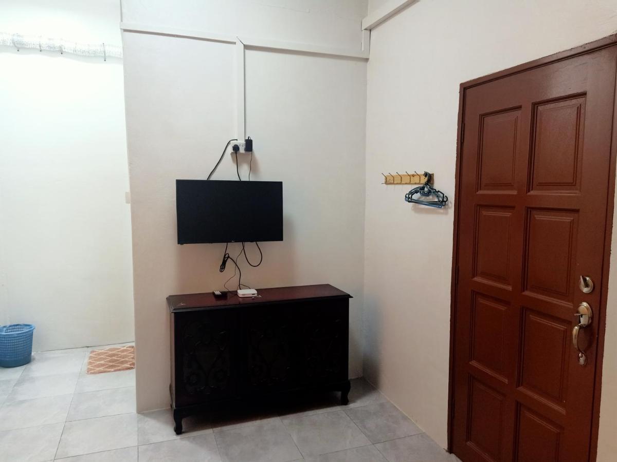 Roomstay Srizahrani *