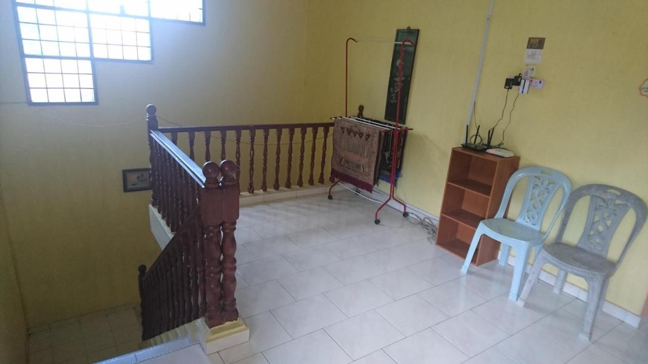 Roomstay Srizahrani Muar